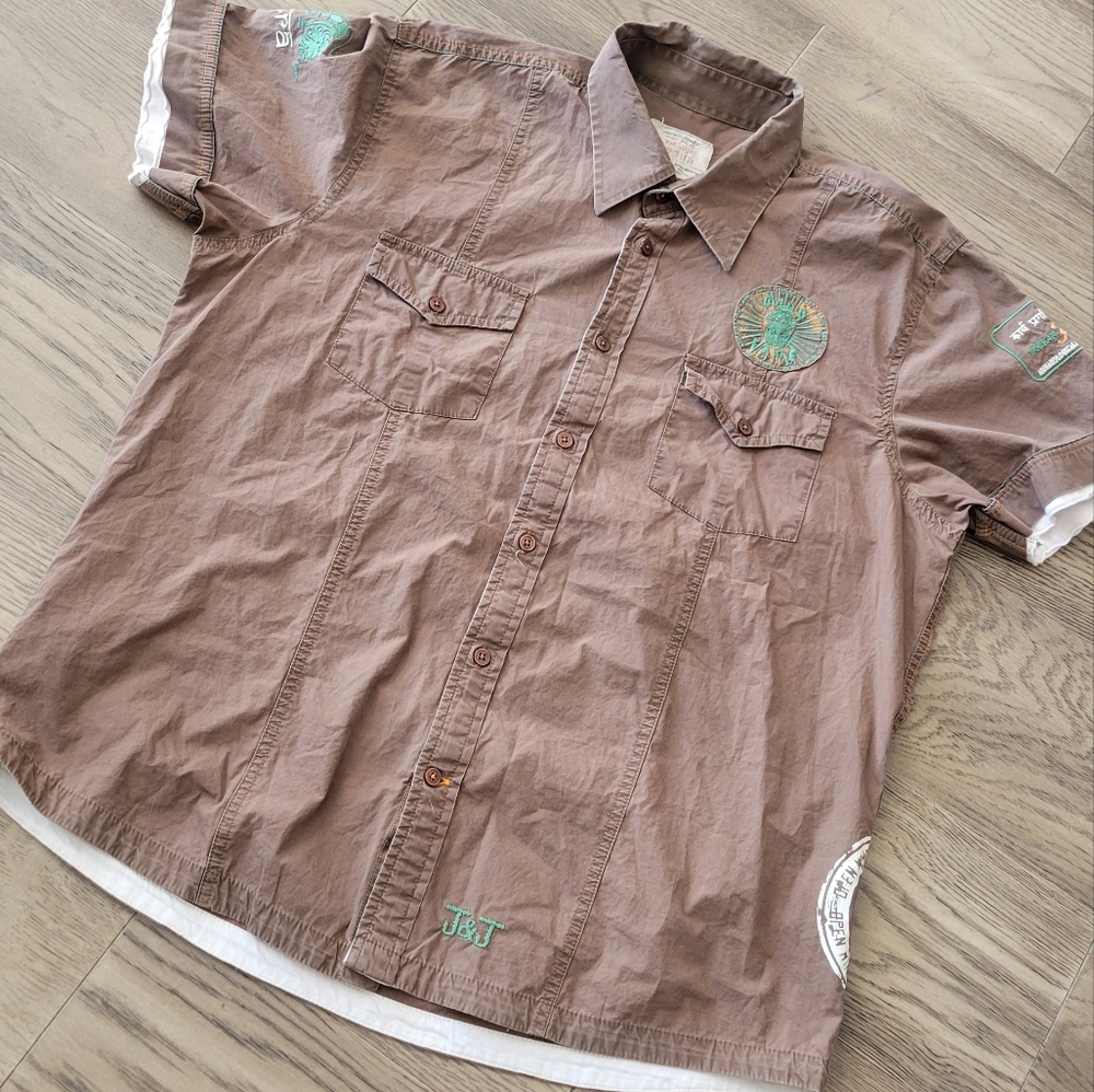 Short sleeve Button down Shirt size XL (L)